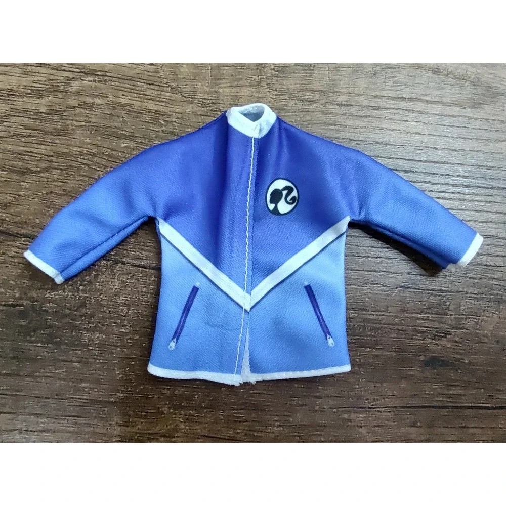 Barbie Soccer Blue & White Sports Coach Replacement Top Only Doll Shirt  Z32